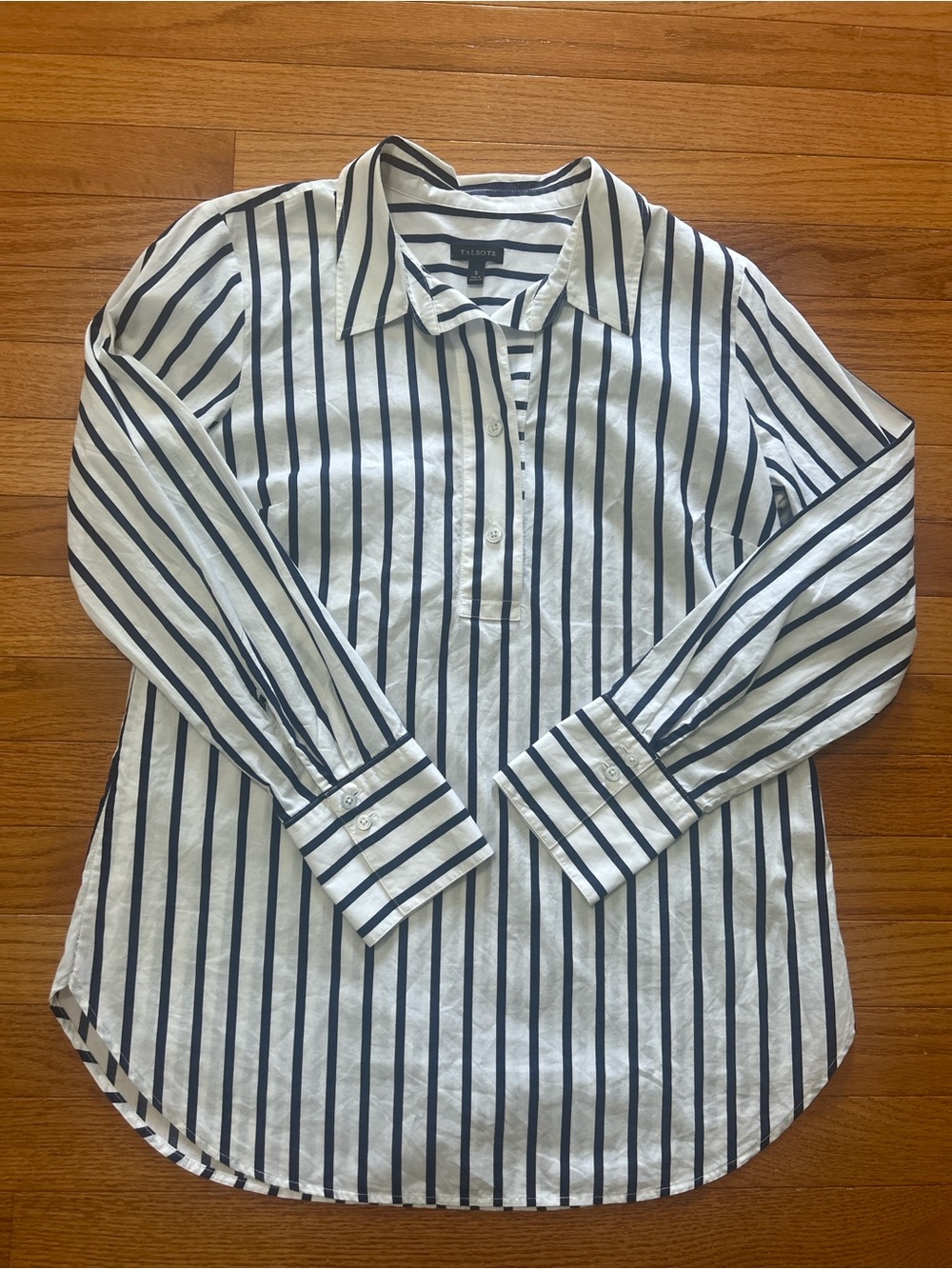 Talbots Blouse Women’s Size S Blue White Stripe Long Sleeve Buttons Cotton